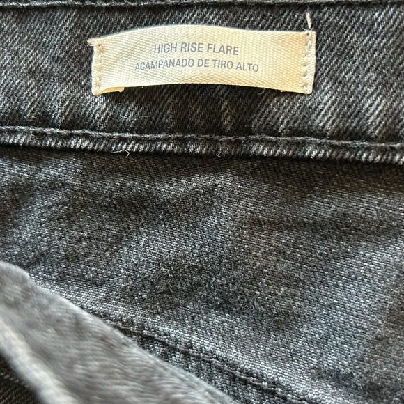 Universal Thread Womens HighRise Flared Leg Black Wash Comfort waist size 16Long - Picture 6 of 11